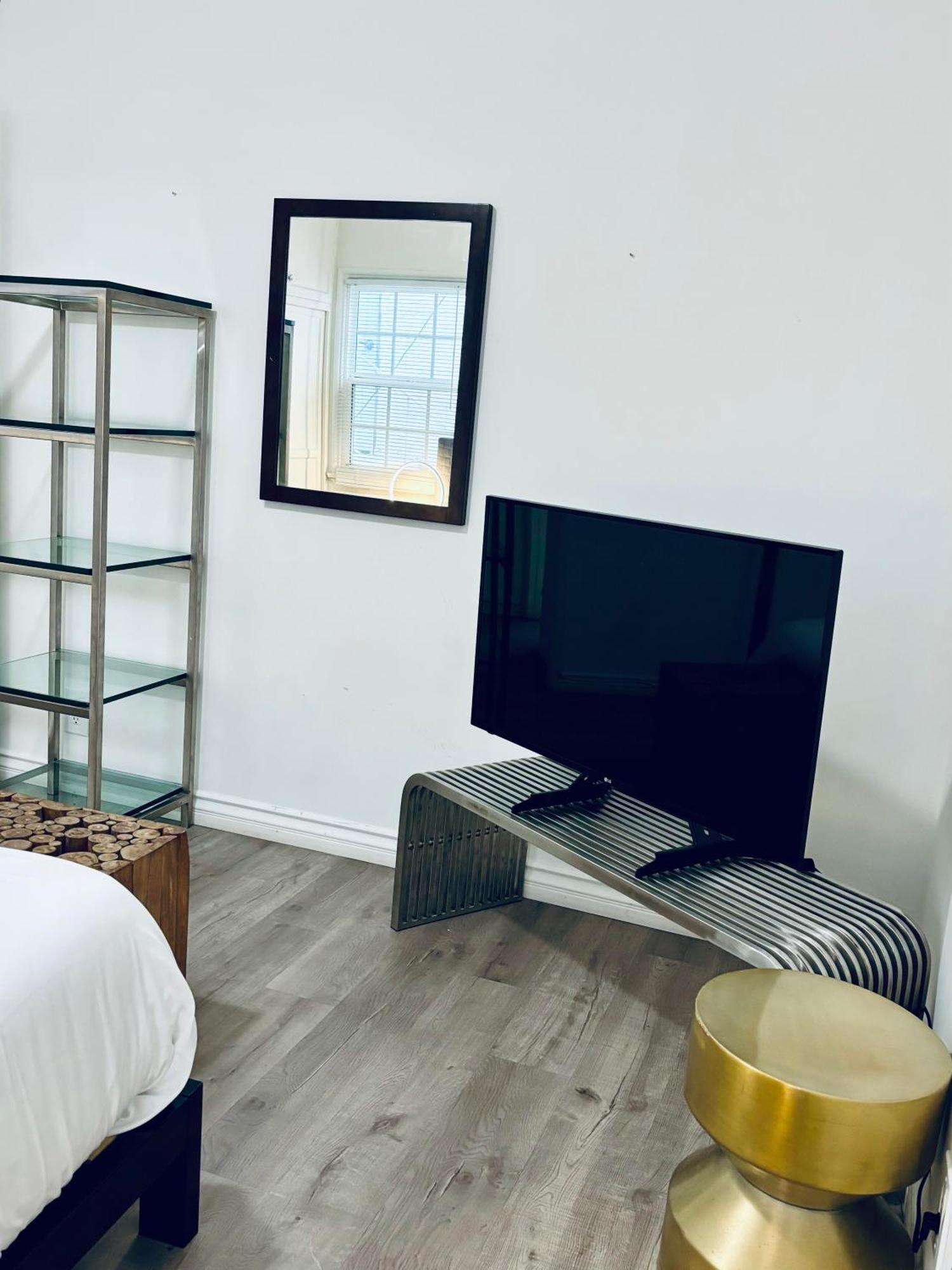 Modern, 1 Bed Condo, Downtown Century City Los Angeles Bagian luar foto